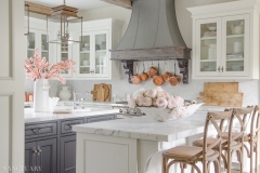 How-to-Style-Glass-Kitchen-Cabinets