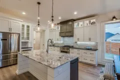 Timeless-Kitchen-Islands_-30-Tried-True-Design-Tricks-1