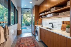Laundry-room-interior-design-ideas-by-Decorilla-1024x684